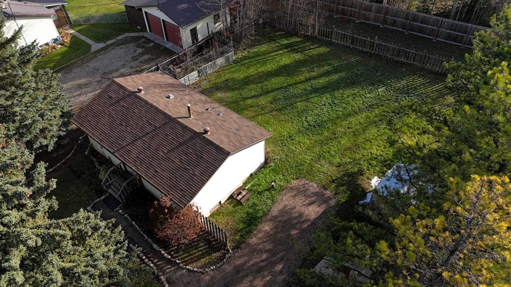 5309 Valley Road Street, Robb, AB - Outdoor