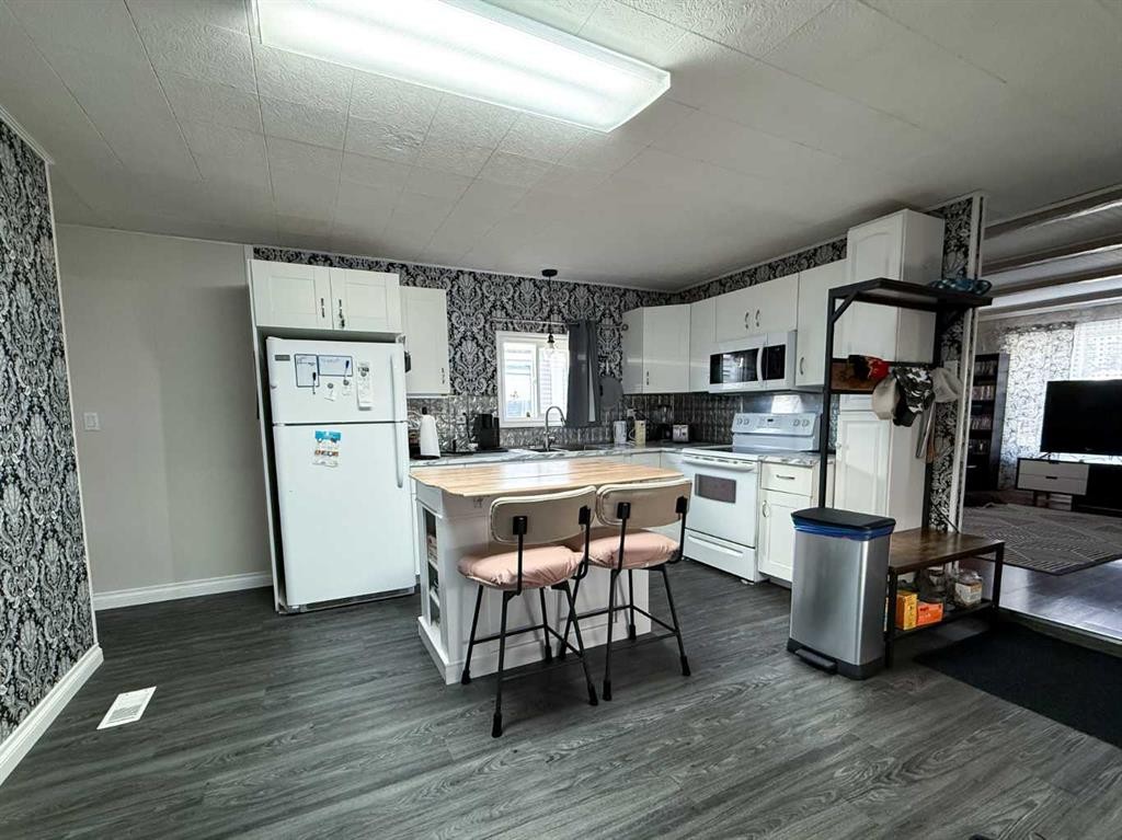 346-133 Jarvis Street, Hinton, AB