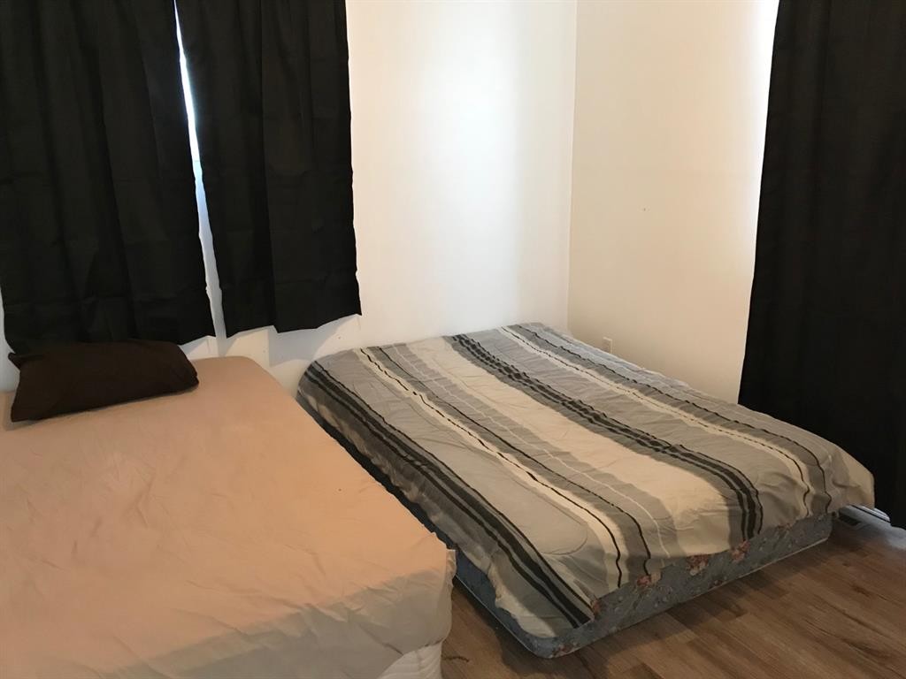 4725 5 Ave, Edson, AB - Indoor Photo Showing Bedroom