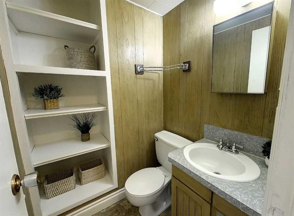 5101 7Th Avenue, Edson, AB - Indoor Photo Showing Bathroom