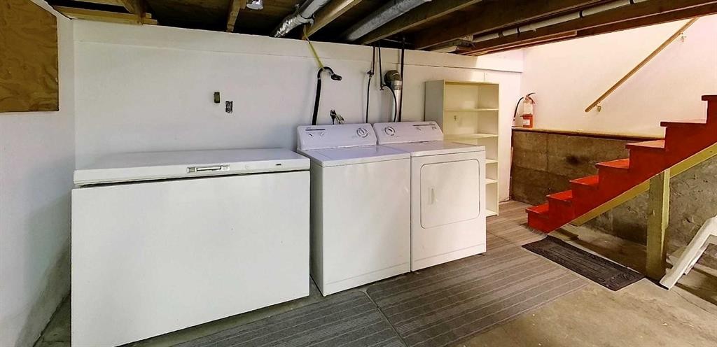 5101 7Th Avenue, Edson, AB - Indoor Photo Showing Laundry Room