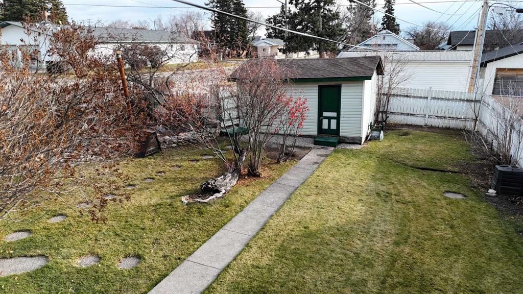 5101 7Th Avenue, Edson, AB - Outdoor