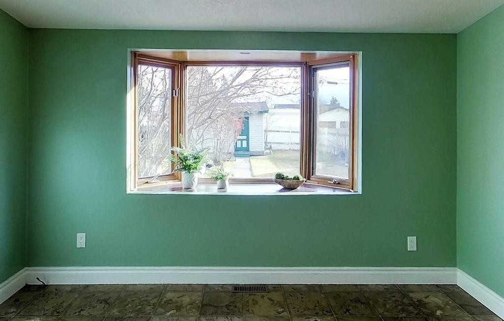 5101 7Th Avenue, Edson, AB - Indoor Photo Showing Other Room