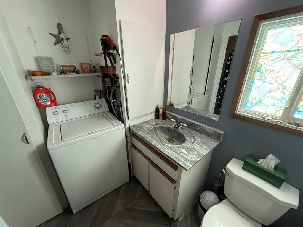 50-145 East River Road, Hinton, AB