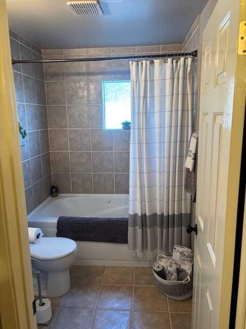 37-1199 Cabin Creek Drive, Jasper, AB - Indoor Photo Showing Bathroom