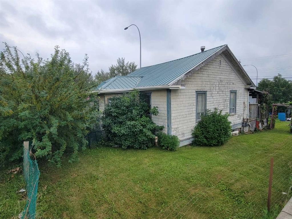 4901 4 Avenue, Edson, AB