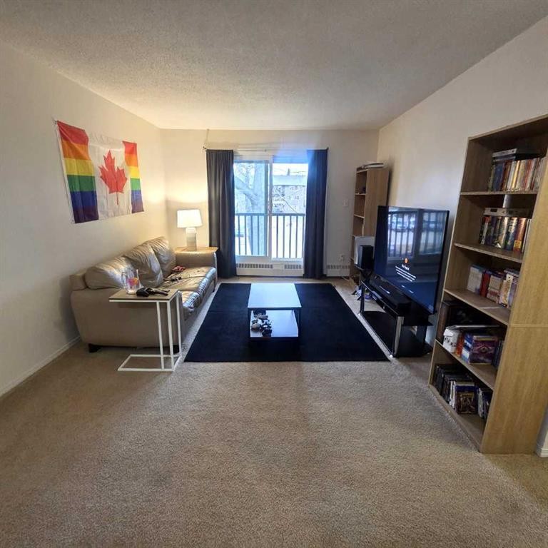 304B-5611 9 Avenue, Edson, AB - Indoor
