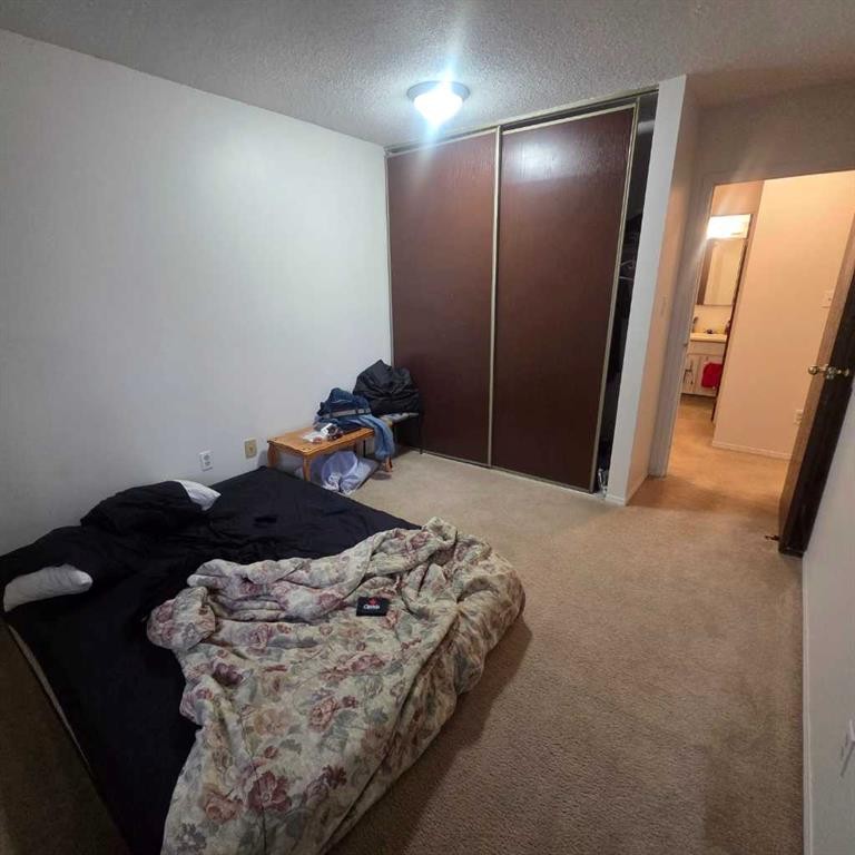 304B-5611 9 Avenue, Edson, AB - Indoor Photo Showing Bedroom
