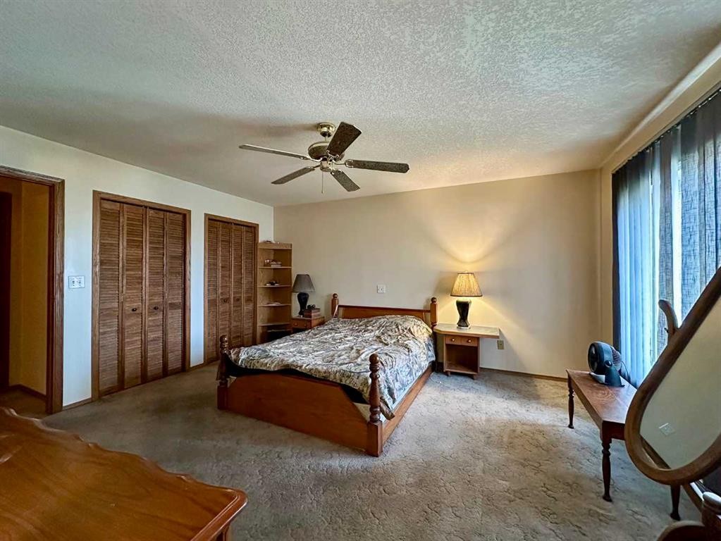 4713 43 Street, Mayerthorpe, AB - Indoor Photo Showing Bedroom