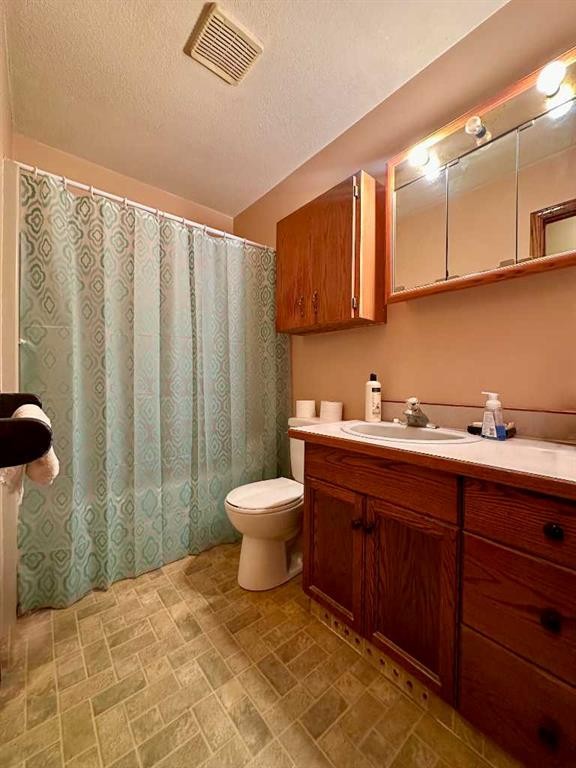 4713 43 Street, Mayerthorpe, AB - Indoor Photo Showing Bathroom