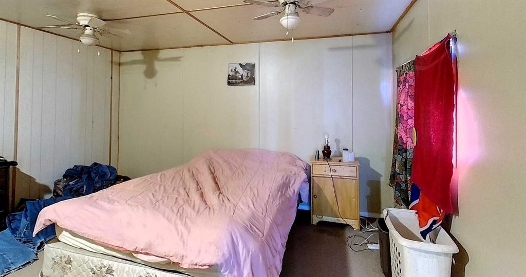 53216 Range Road 181, Rural Yellowhead County, AB - Indoor Photo Showing Bedroom