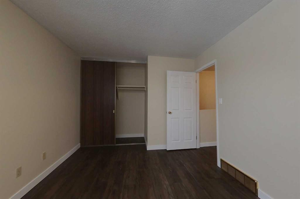 25-608 Main Street, Slave Lake, AB - Indoor Photo Showing Other Room