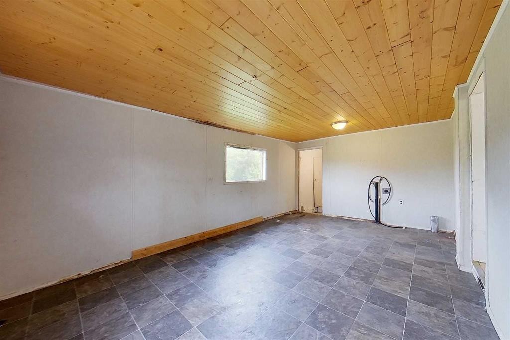 15420 Township Road 743A, Rural Big Lakes County, AB - Indoor Photo Showing Other Room