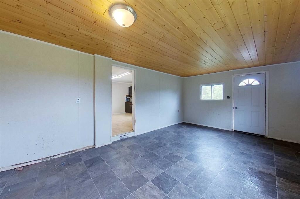15420 Township Road 743A, Rural Big Lakes County, AB - Indoor Photo Showing Other Room