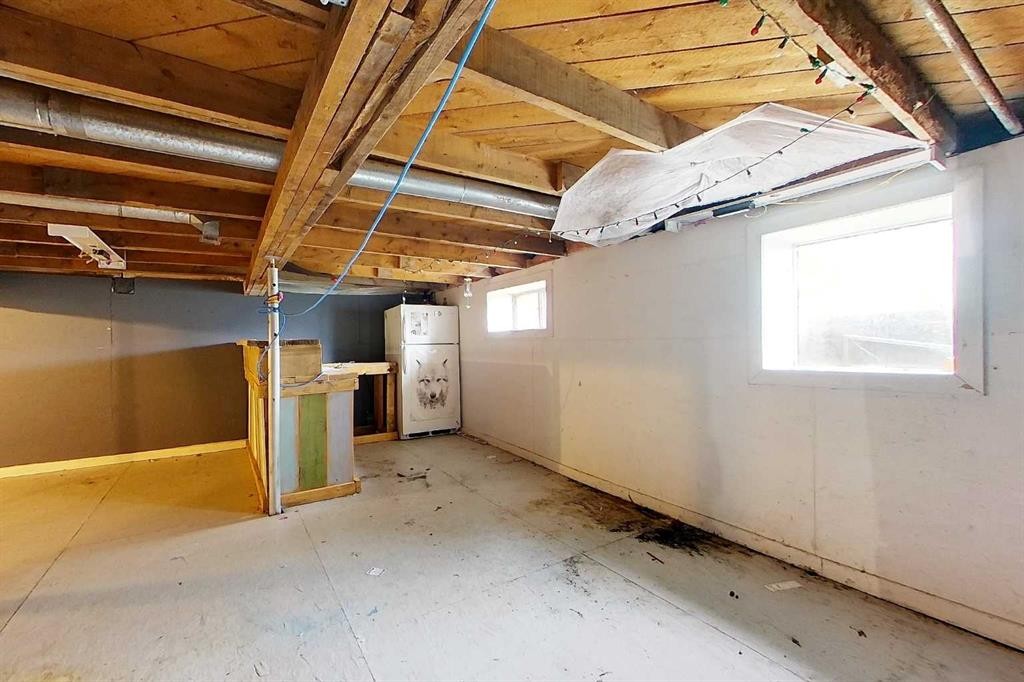 15420 Township Road 743A, Rural Big Lakes County, AB - Indoor Photo Showing Basement