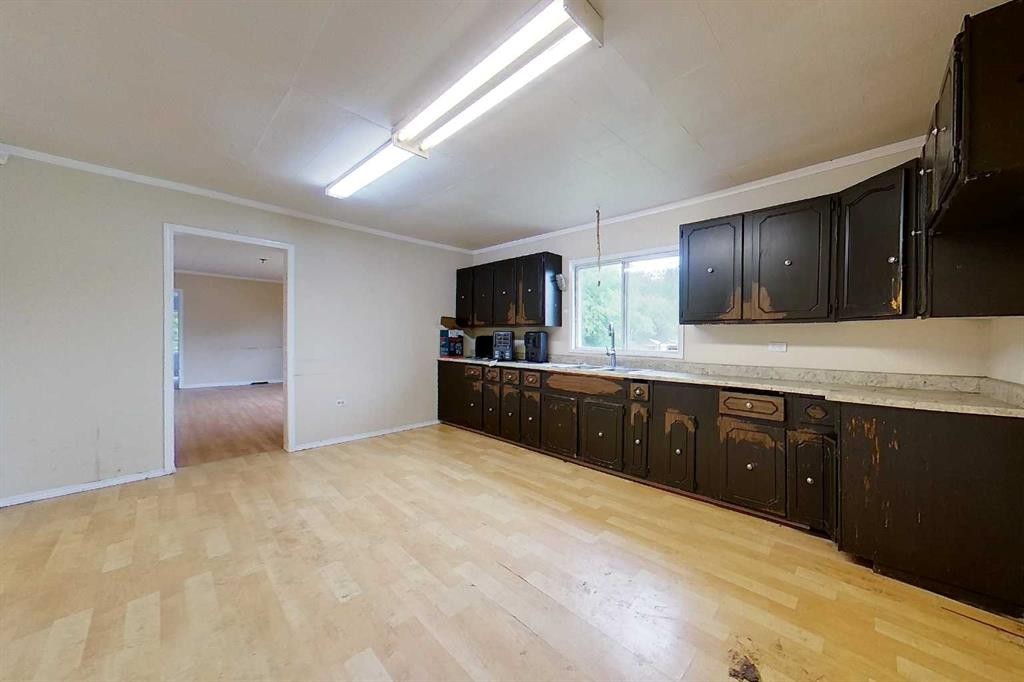 15420 Township Road 743A, Rural Big Lakes County, AB - Indoor Photo Showing Kitchen