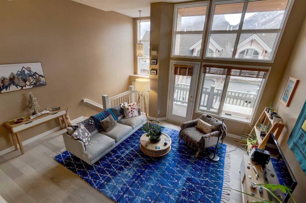 36 Antelope Lane, Banff, AB - Indoor