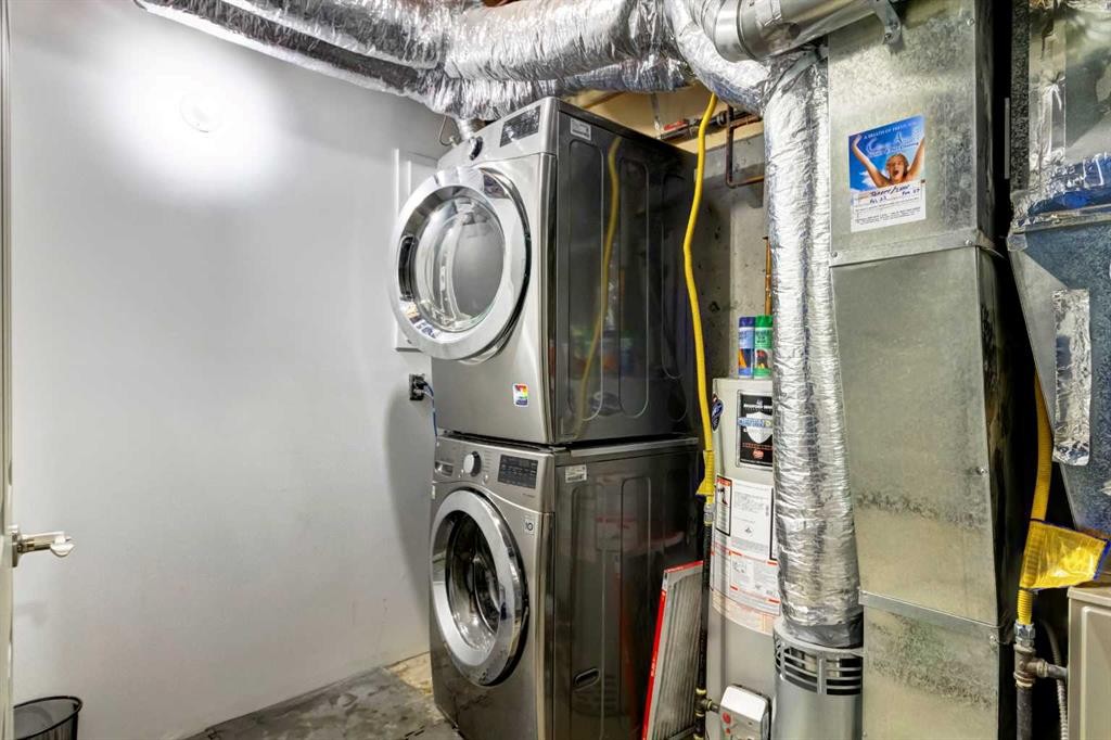 116 Nahanni Drive, Banff, AB - Indoor Photo Showing Laundry Room