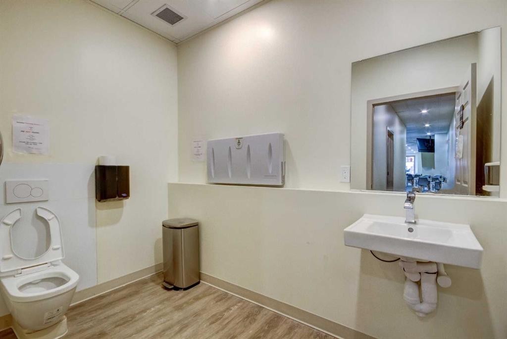 109B Banff Avenue, Banff, AB