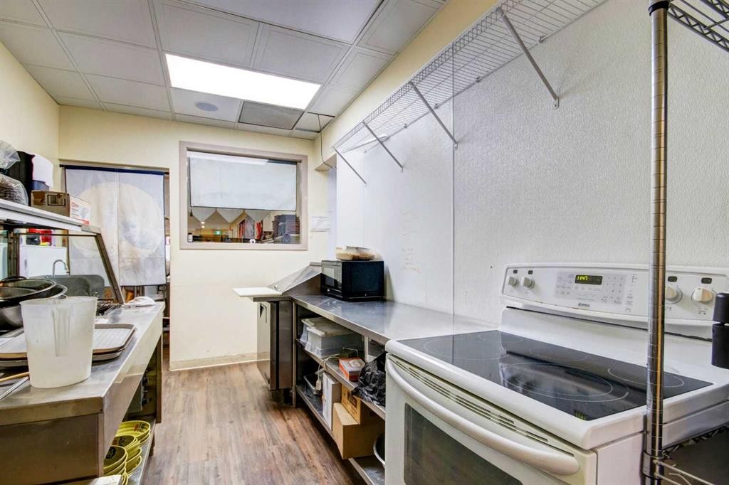 109B Banff Avenue, Banff, AB