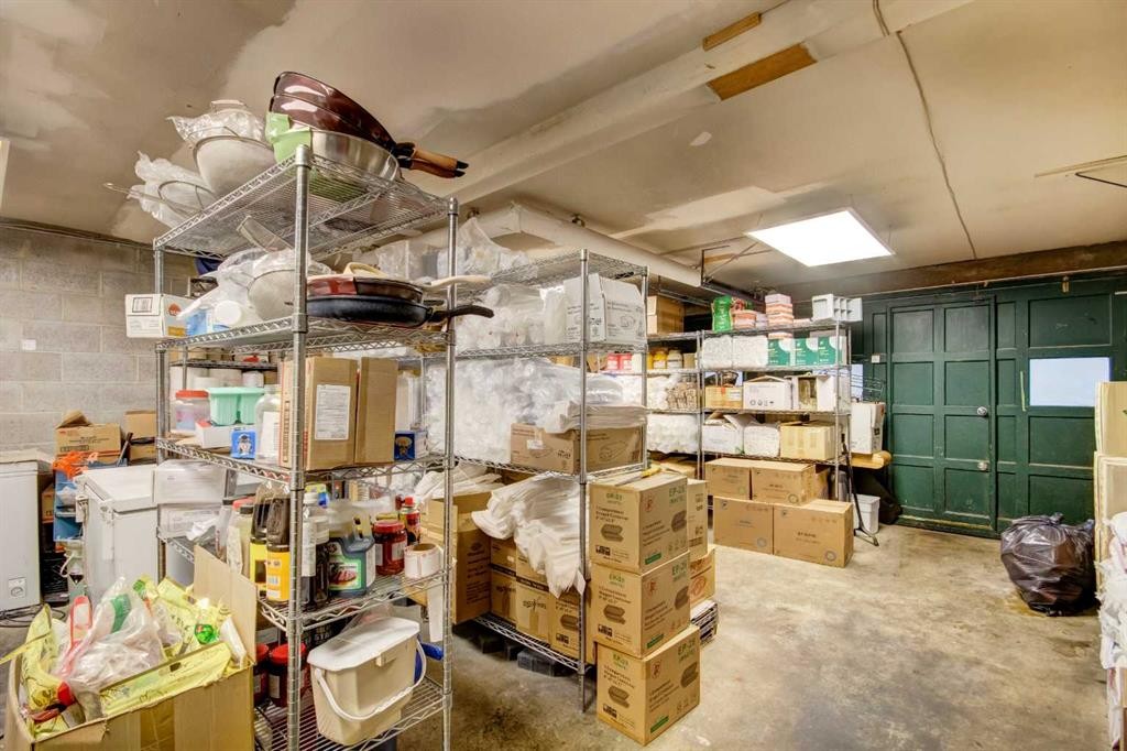 109B Banff Avenue, Banff, AB