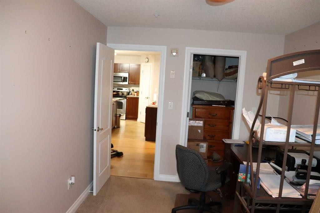 305-5037 7 Avenue, Edson, AB - Indoor