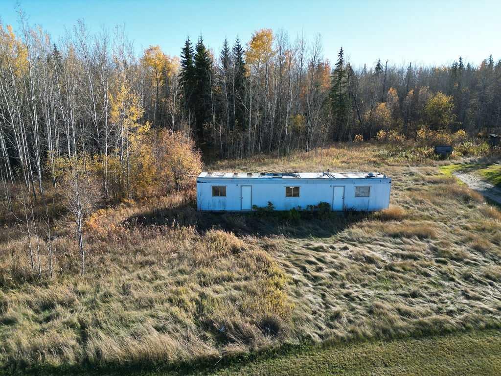 1826 Calling River South, Calling Lake, AB