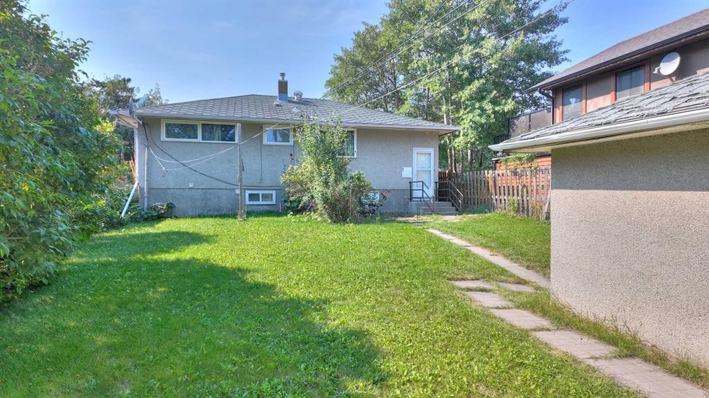 8 Barrier Mountain Drive, Exshaw, AB - Outdoor With Exterior