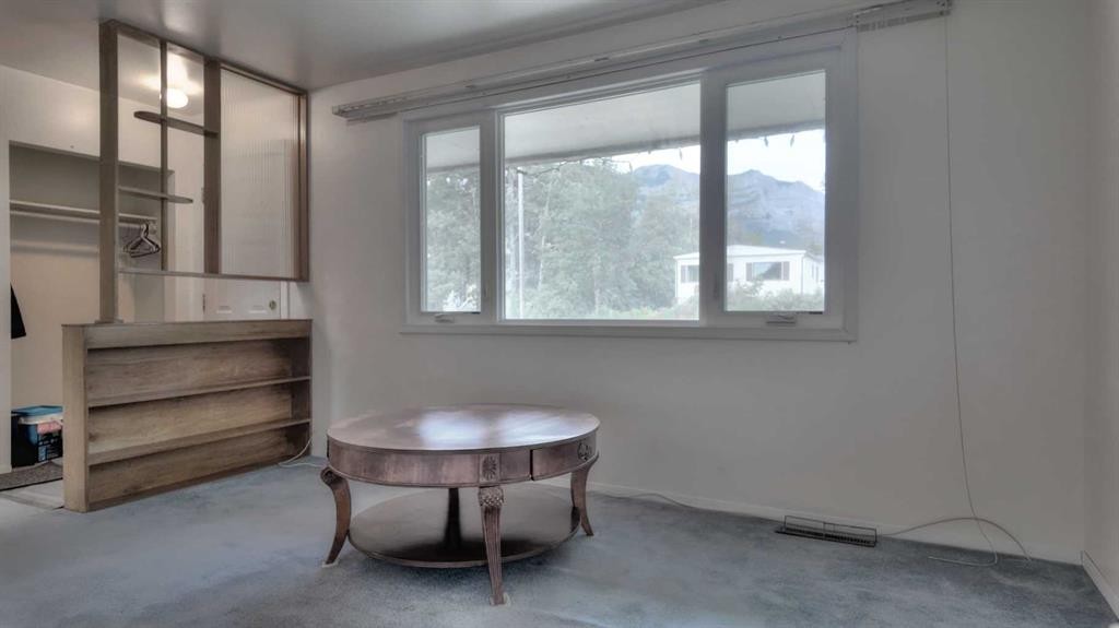 8 Barrier Mountain Drive, Exshaw, AB - Indoor Photo Showing Other Room