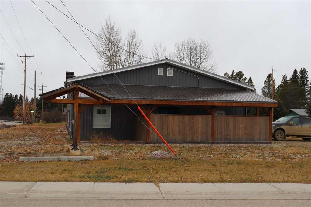 5006 50 Avenue, Peers, AB