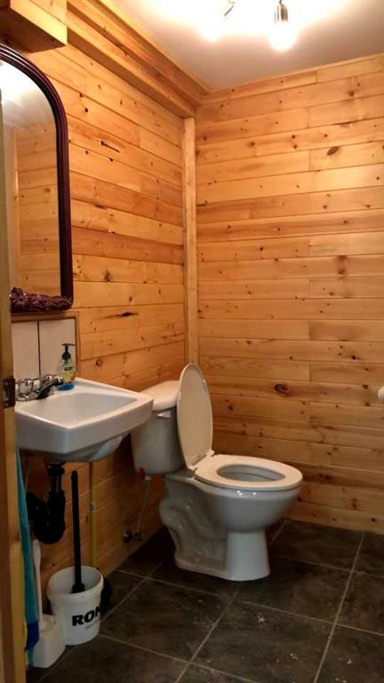 5006 50 Avenue, Peers, AB