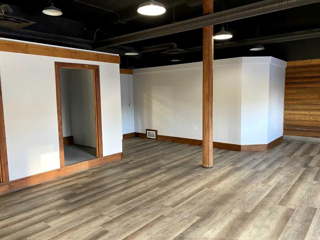 5006 50 Avenue, Peers, AB