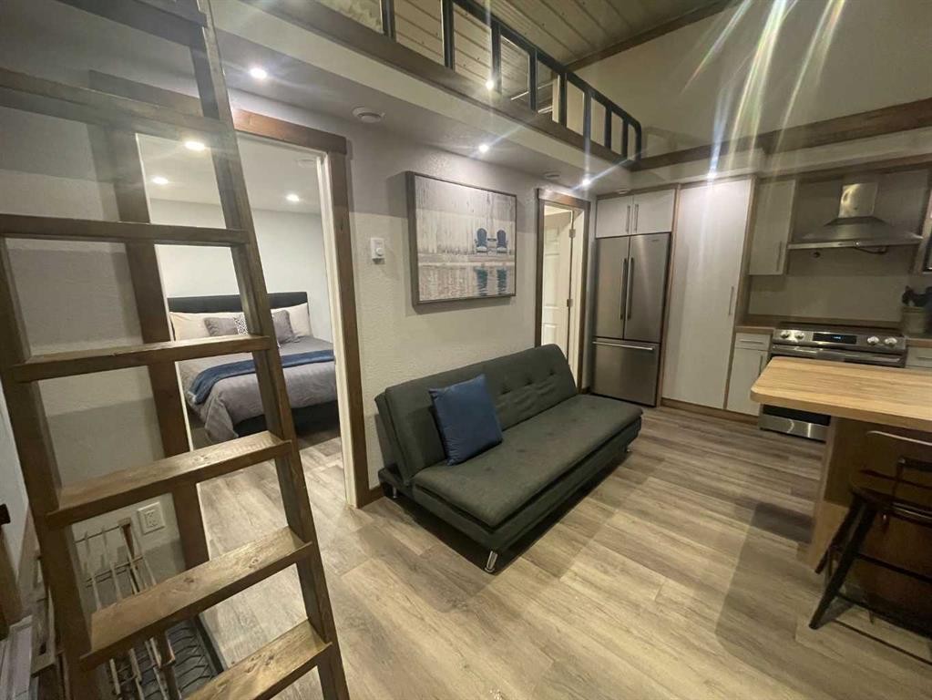 5006 50 Avenue, Peers, AB