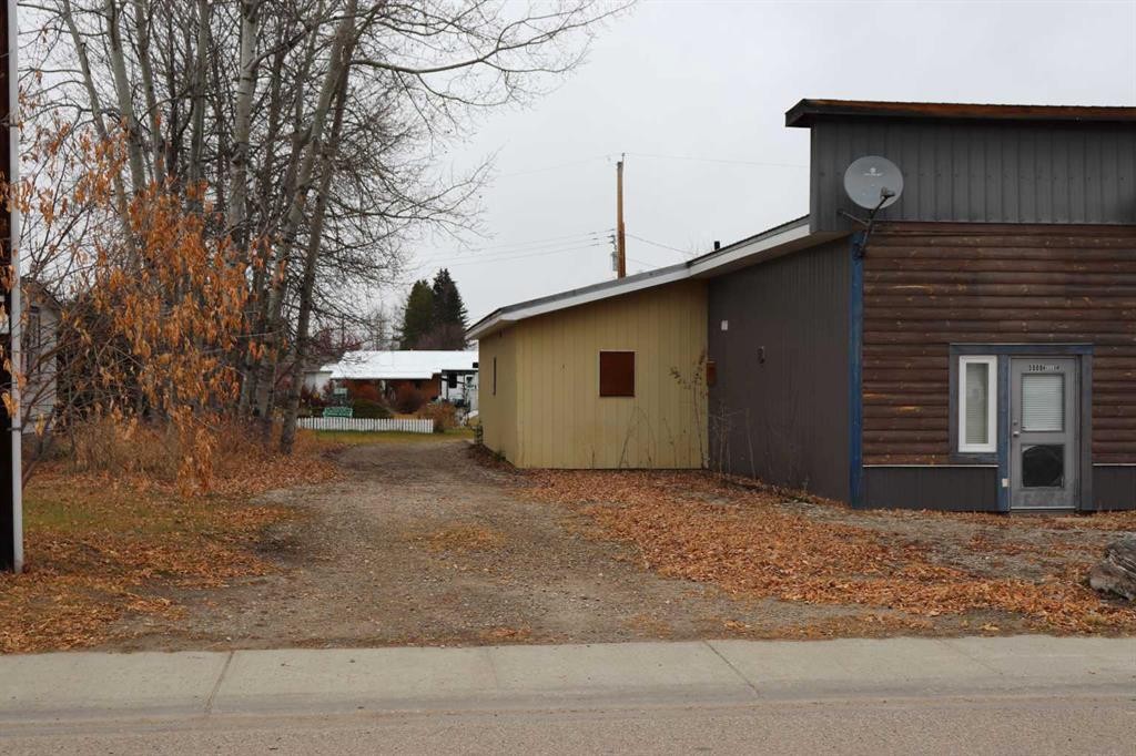 5006 50 Avenue, Peers, AB