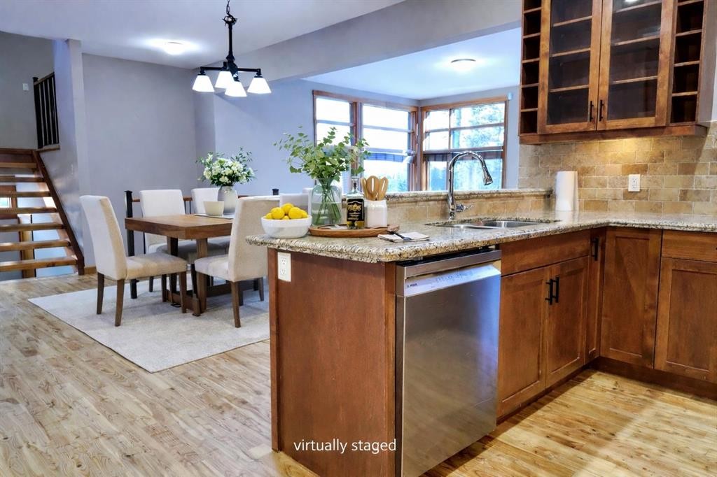 1-101 Armstrong Place, Canmore, AB - Indoor