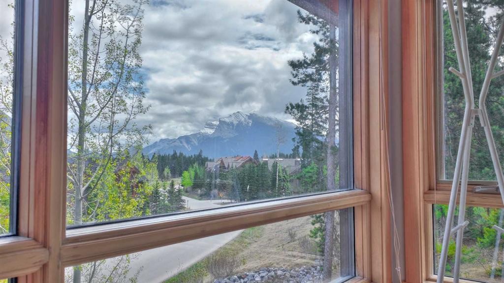 1-101 Armstrong Place, Canmore, AB - Indoor Photo Showing Other Room