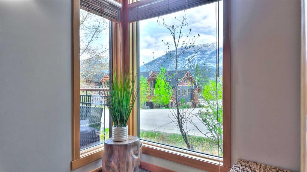 1-101 Armstrong Place, Canmore, AB - Indoor Photo Showing Other Room