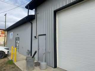 11 1St Avenue, Fox Creek, AB