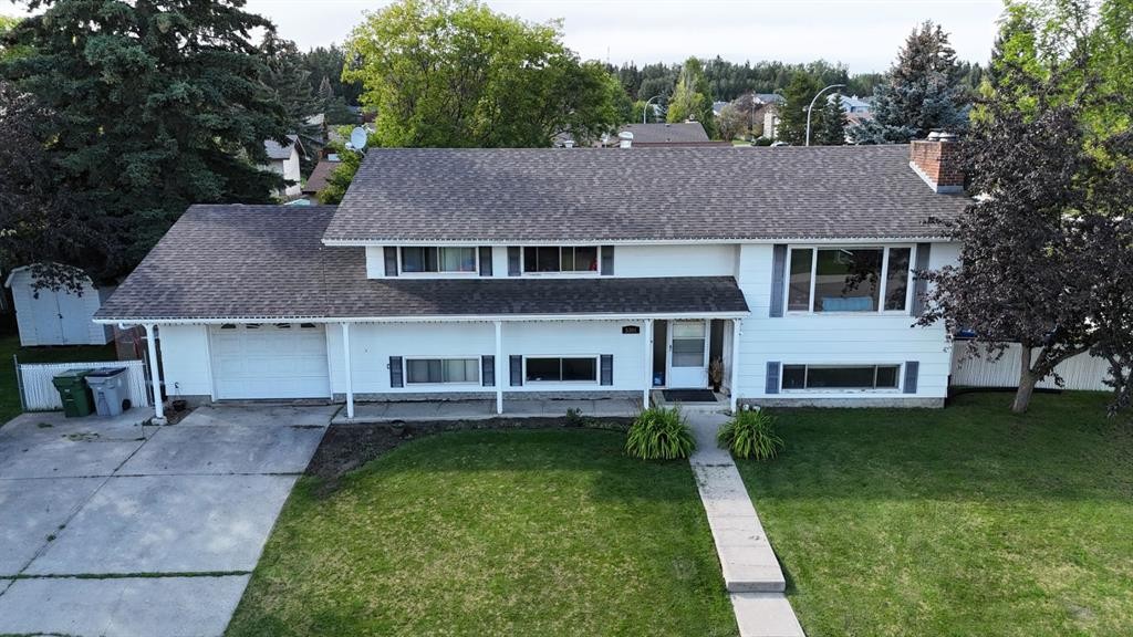 5301 15 Ave, Edson, AB - Outdoor With Facade