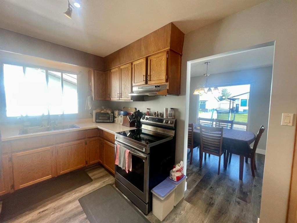 5301 15 Ave, Edson, AB - Indoor Photo Showing Kitchen