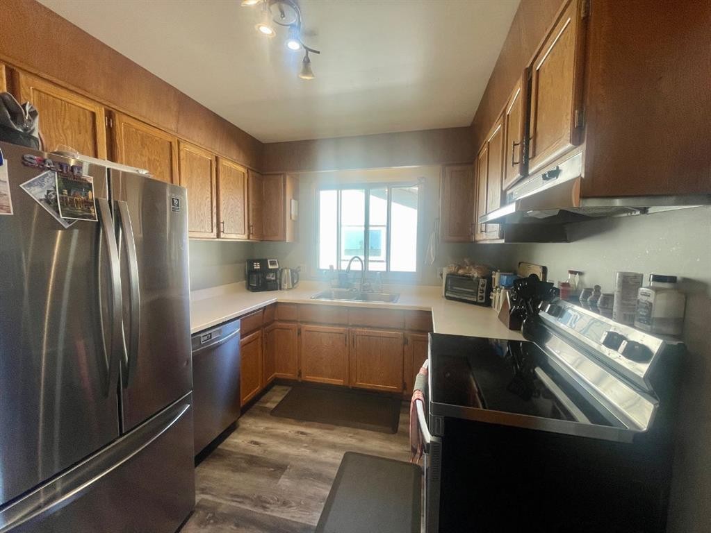 5301 15 Ave, Edson, AB - Indoor Photo Showing Kitchen