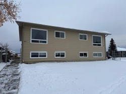 63 Atkinson Crescent Whitecourt, AB T7S 1C6