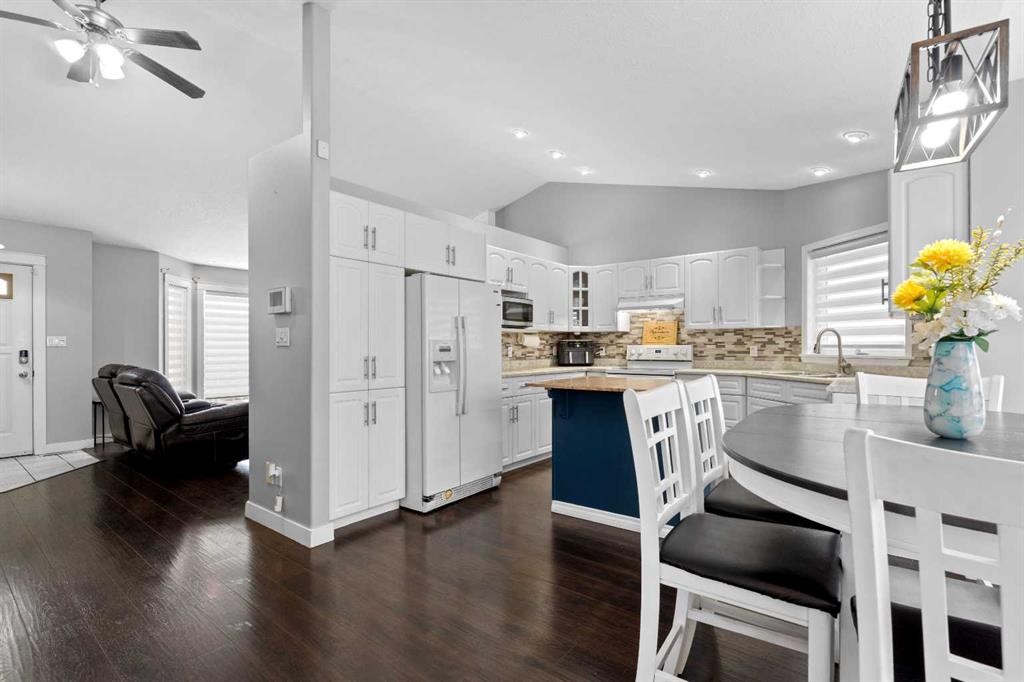 123 Mink Creek Road, Whitecourt, AB - Indoor