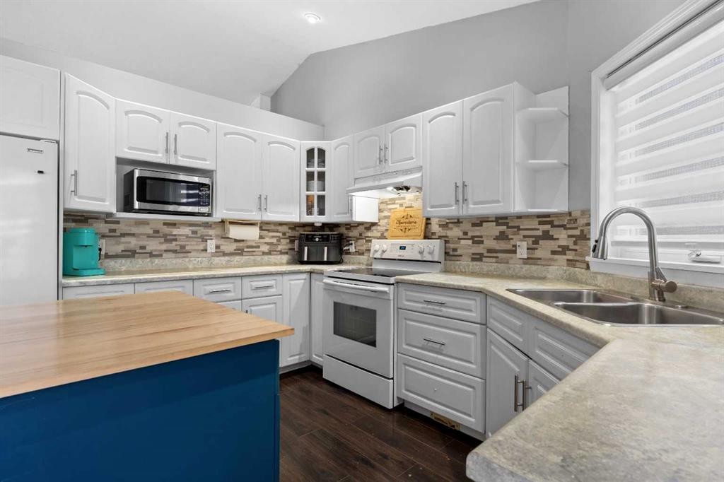 123 Mink Creek Road, Whitecourt, AB - Indoor Photo Showing Kitchen With Double Sink