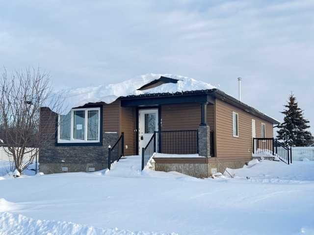 401 12 Street Sw, Slave Lake, AB - Outdoor