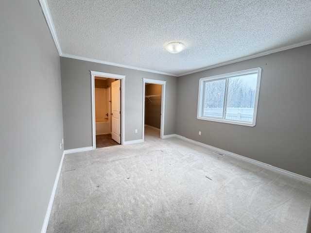 401 12 Street Sw, Slave Lake, AB - Indoor Photo Showing Other Room