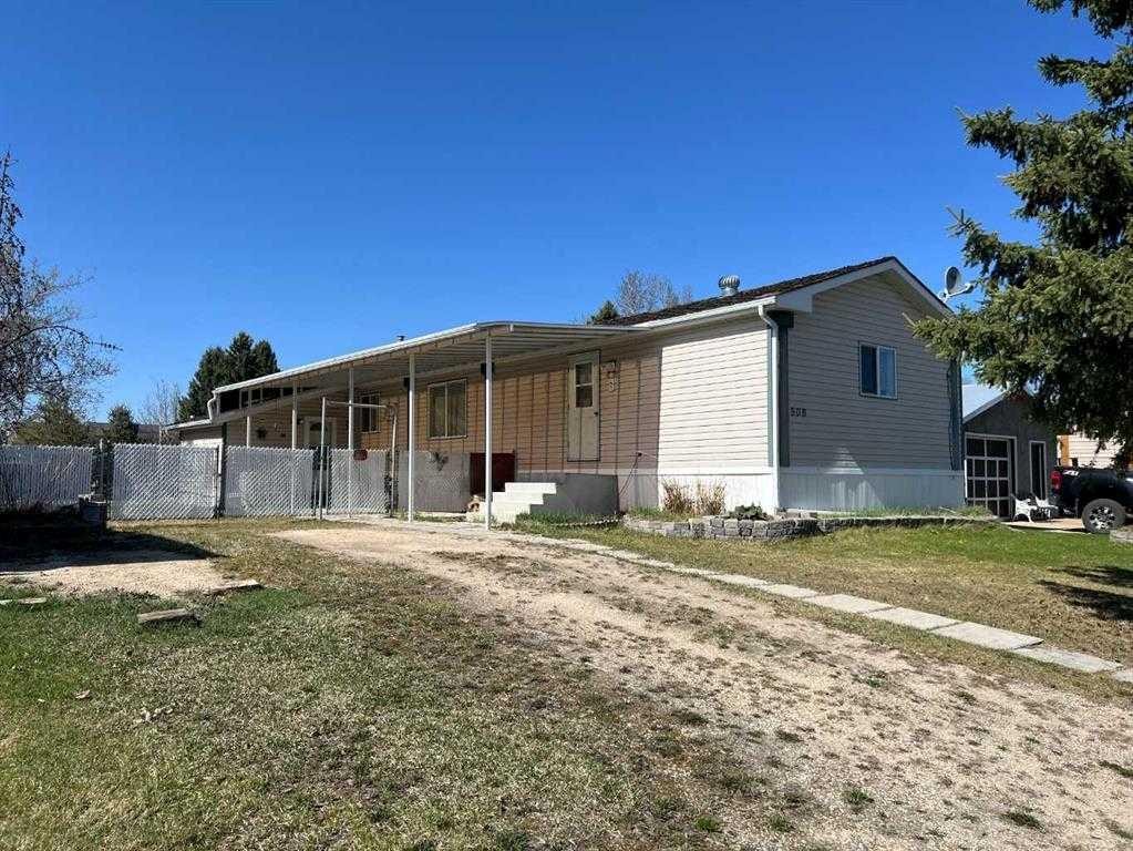 806 5 A Street, Fox Creek, AB - Outdoor