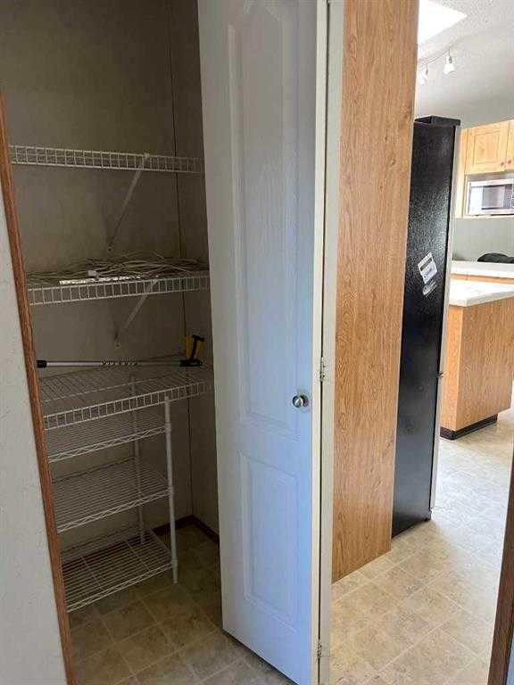 806 5 A Street, Fox Creek, AB - Indoor With Storage