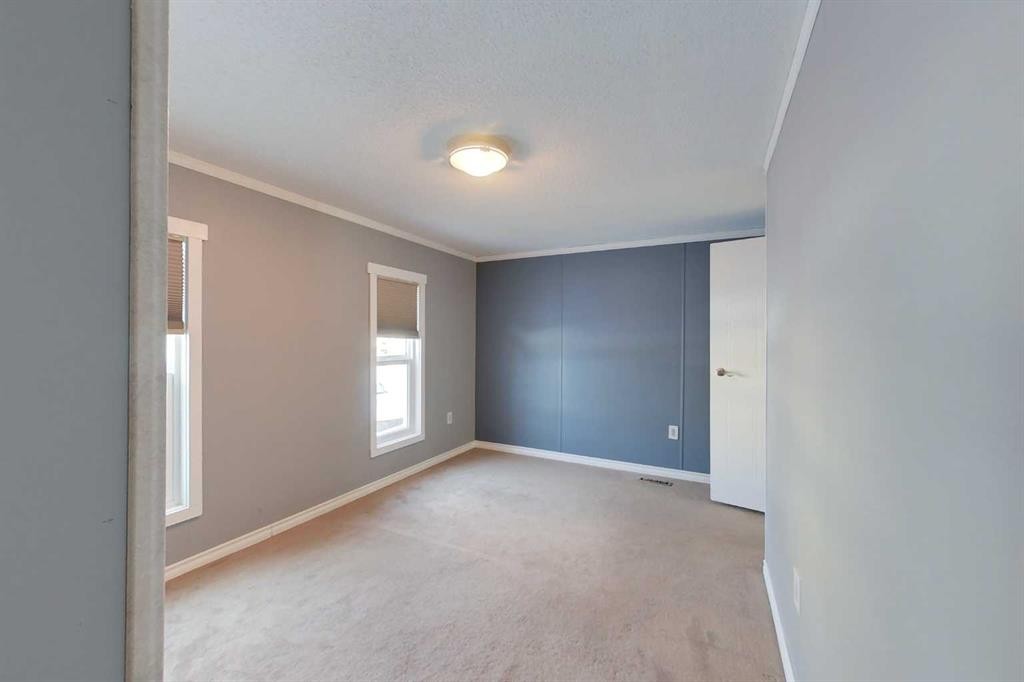 725 6 Avenue Nw, Slave Lake, AB - Indoor Photo Showing Other Room