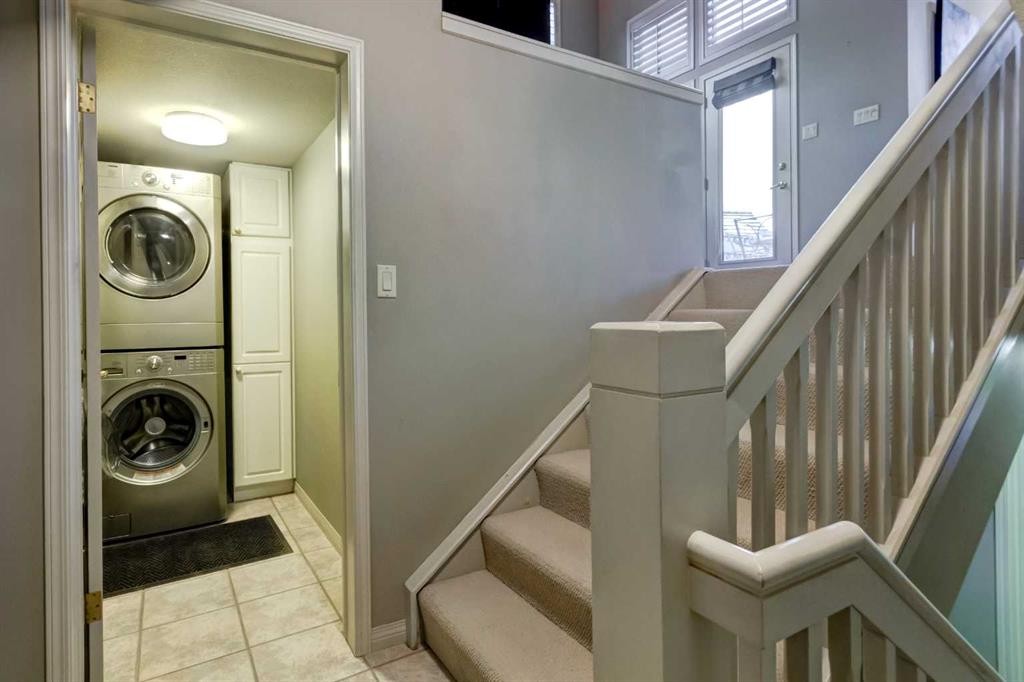 13 Antelope Lane, Banff, AB - Indoor Photo Showing Laundry Room